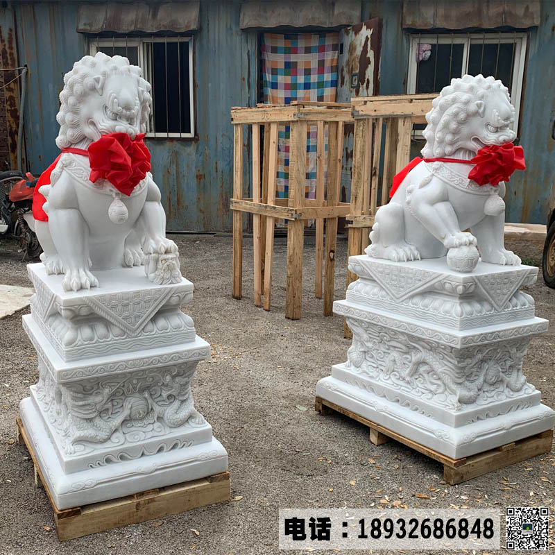 曲阳石雕狮子雕刻厂家直销 精品汉白玉石狮子图片 仿天安门石狮子免费报价